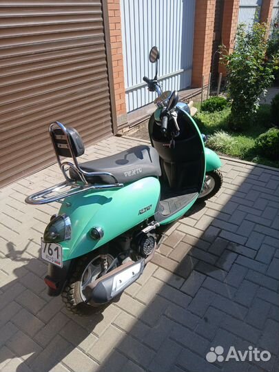 Скутер венто ретро