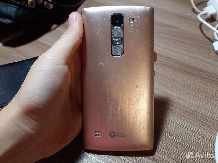 LG 200
