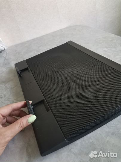 Подставка для охлаждения ноутбука