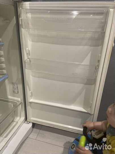 Холодильник