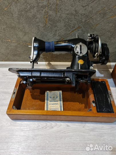 Швейная машинка подольская ручная