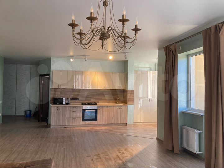 2-к. квартира, 88,4 м², 2/8 эт.