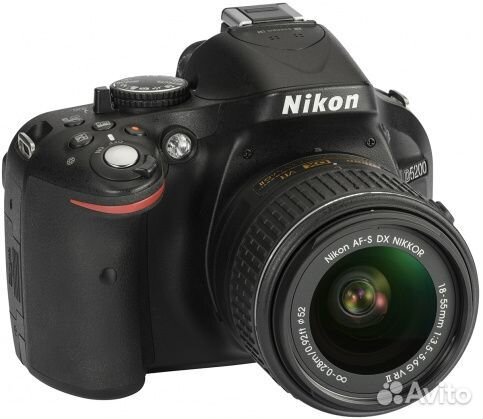 Nikon D5200 Kit 18-55mm VR II черный