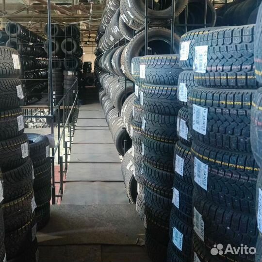 Kumho I'Zen RV KC15 235/65 R17