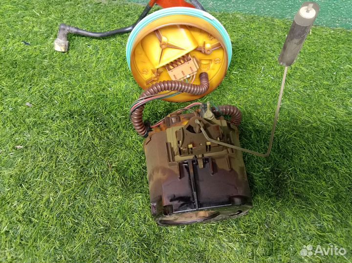 Насос топливный в сборе Ford Focus 1