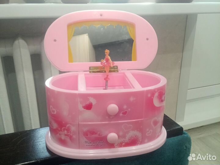 Музыкальная шкатулка с балериной