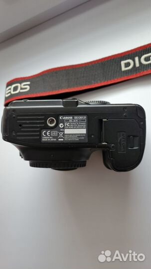 Зеркальный фотоаппарат Canon 30D