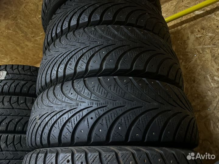 Goodyear UltraGrip Extreme 195/65 R15