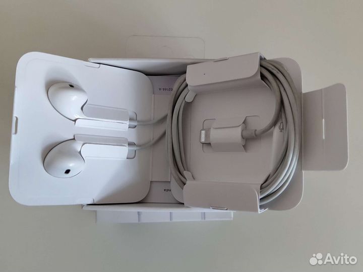 Наушники apple earpods lightning