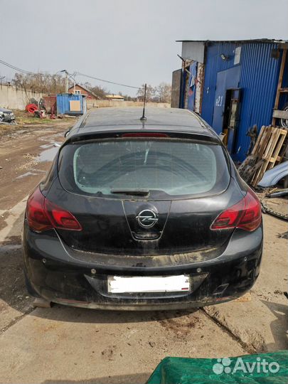 В разборе Opel Astra J 2011 A16XER АКПП