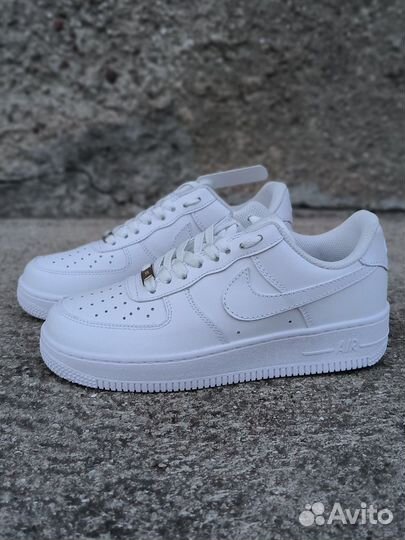 Кроссовки nike air force 1 07 low white