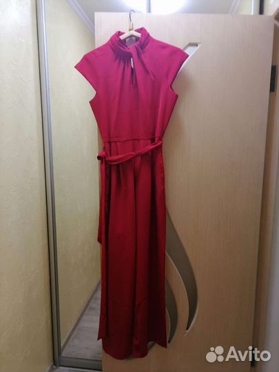 Комбинезон, костюм женский