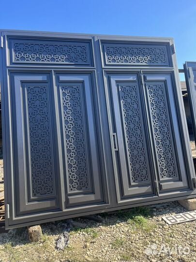 Кованные ворота и калитка