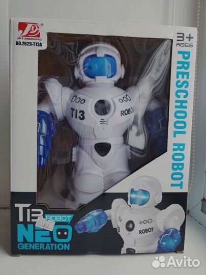 Игрушка робот от батареек