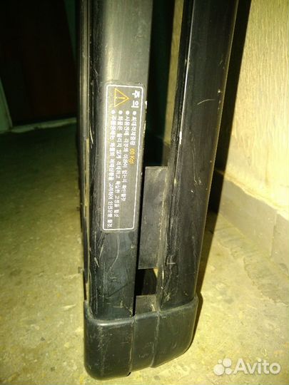 Корзина-багажник на крышу автомобиля. Запираемая