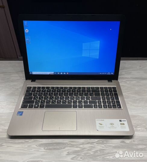 Ноутбук asus X540M