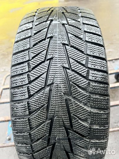 Hankook Winter I'Cept iZ 2 W616 225/45 R17 94T