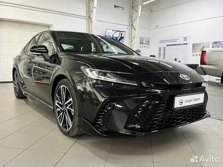 Toyota Camry 2.0 CVT, 2024