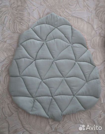 Коврик шишка