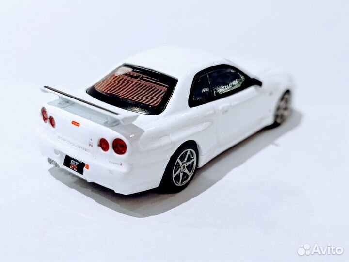 Модель Nissan skyline GT-R 1999 Mini GT