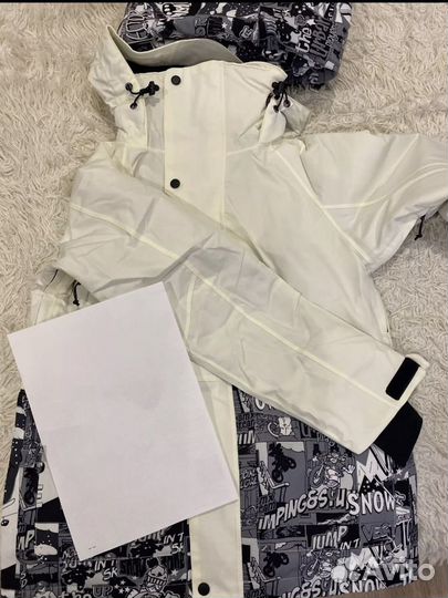 Горнолыжная куртка женская размер 46-48