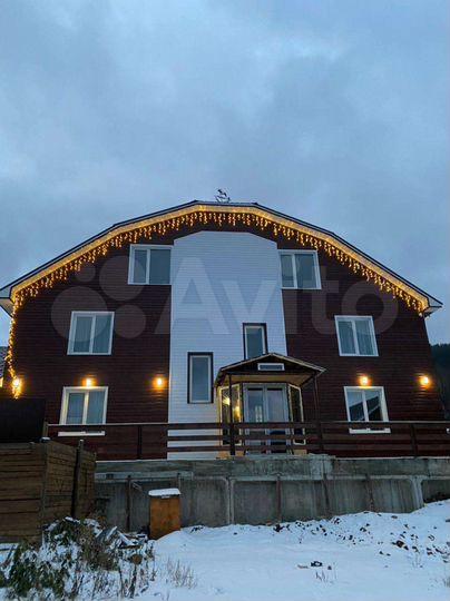 Дом 480 м² на участке 6 сот.