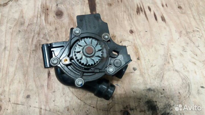 Насос водяной помпа Audi A4 B8 2007-2015г