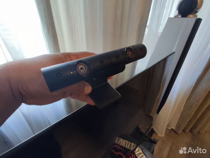 Sony PlayStation 4 Pro CUH-7008B 1Tb