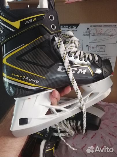 Коньки хоккейные CCM AS3 45.5 р-р Новые