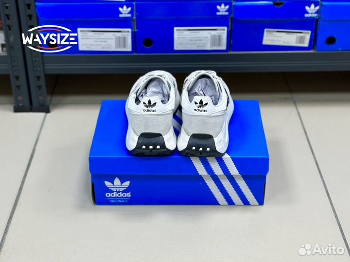 Кроссовки Adidas Retropy E5