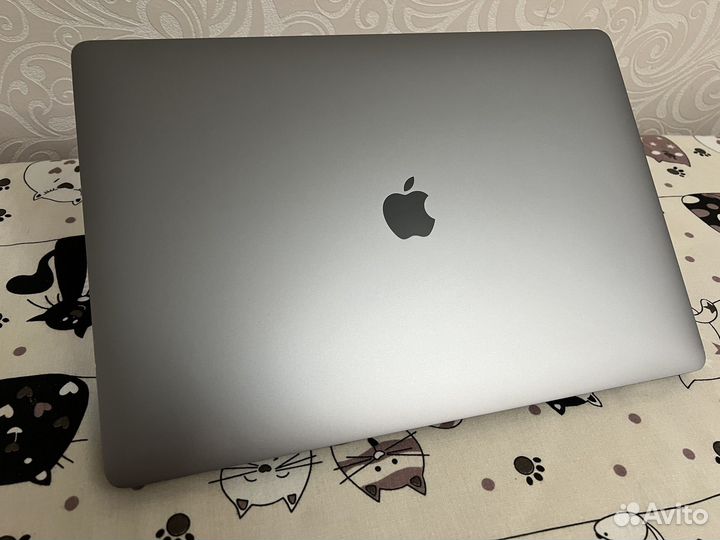 MacBook Pro 16 2019 Radeon 5500M 8Gb 86 циклов