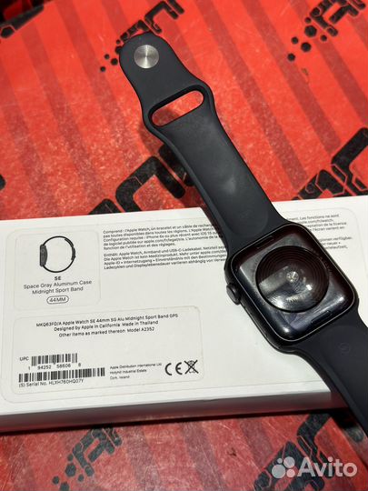 Apple Watch SE 2 44mm