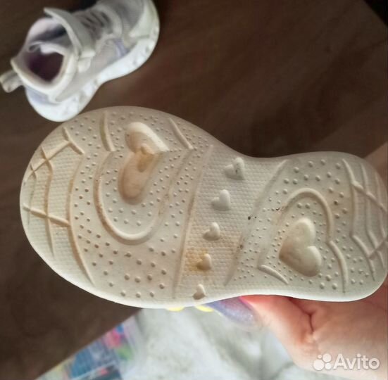 Кроссовки для девочки