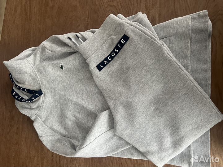 Спортивный костюм женский lacoste