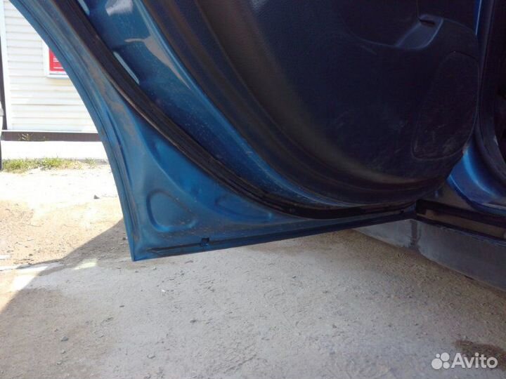 Дверь задняя левая Nissan Tiida C11 1.5 2004-2014