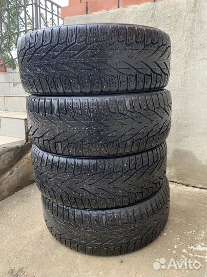 Nokian Tyres Hakkapeliitta R2 SUV 225/60 R17 103R