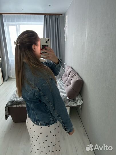 Джинсовая куртка с мехом Bershka