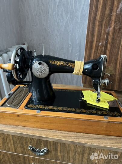 Швейная машина Подольск