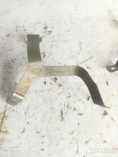 Держатель задний правый Mercedes-Benz C-Class W213