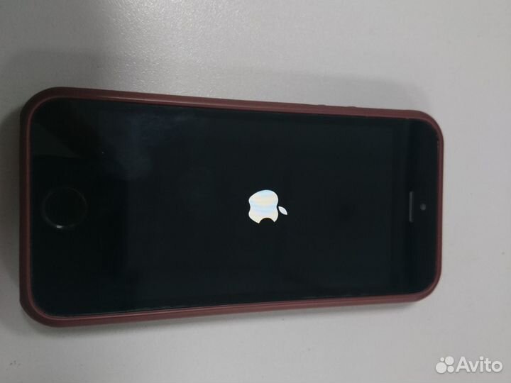 Телефон iPhone 5s