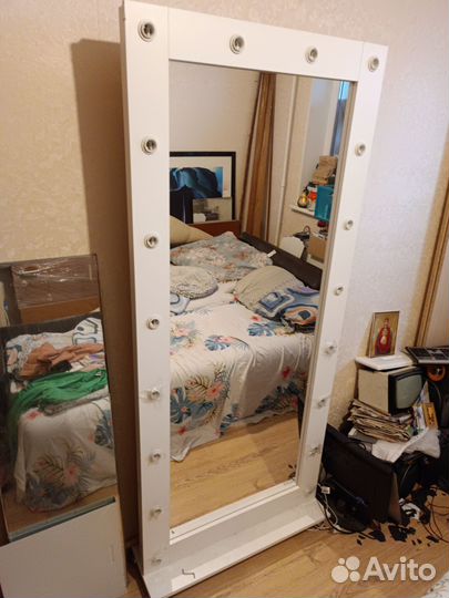 Гримерное зеркало с лампочками бу