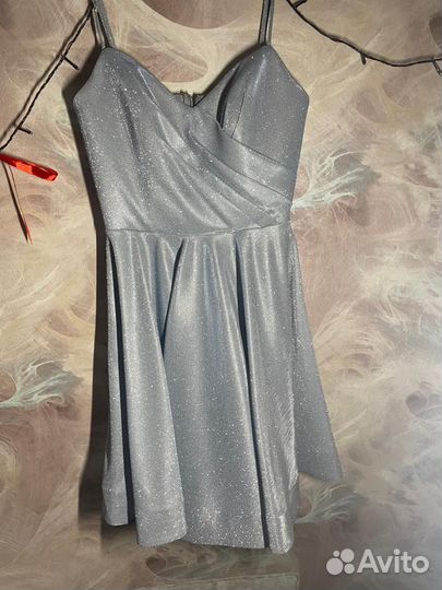 Продам коктейльное платье (на выпускной)