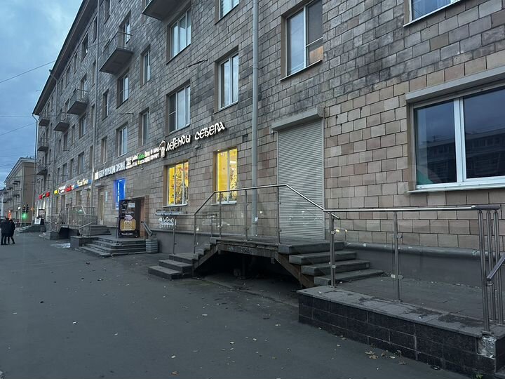 Свободного назначения, 90 м²