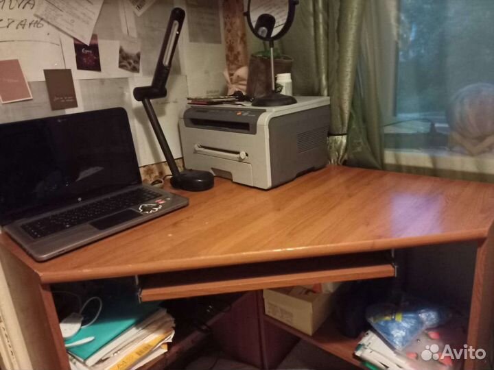 Компьютерный стол угловой