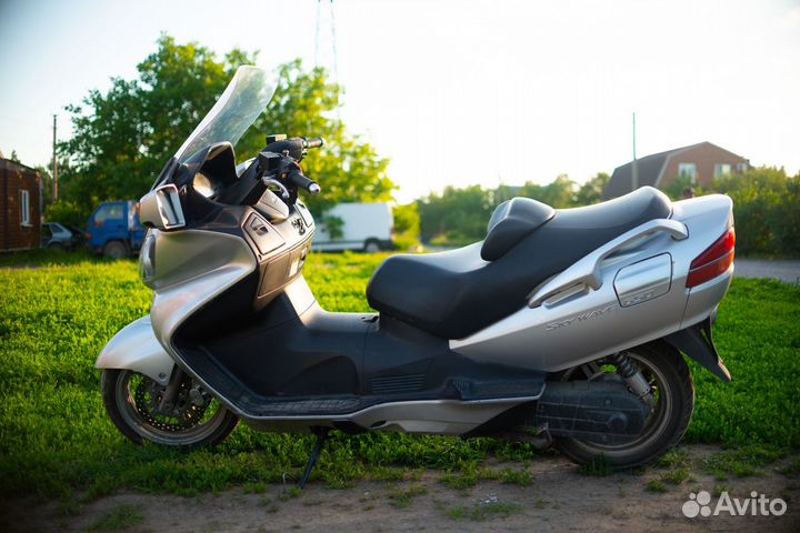Suzuki Skywave 650