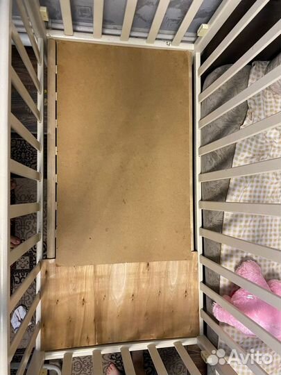 Детская кроватка с матрасом и бортиками