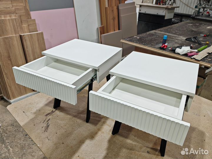 Тумба прикроватная