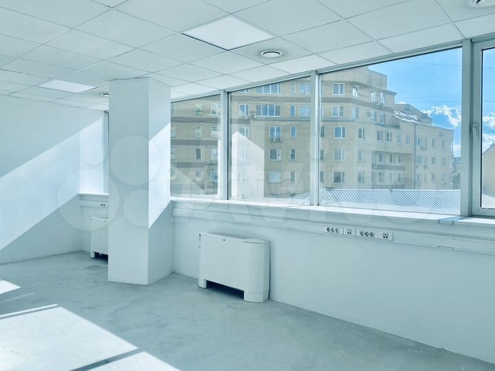 Сдам офисное помещение, 272 м²