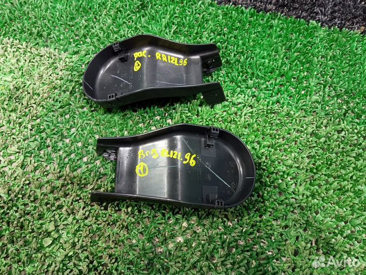 Заглушка крепления сиденья Mitsubishi L200