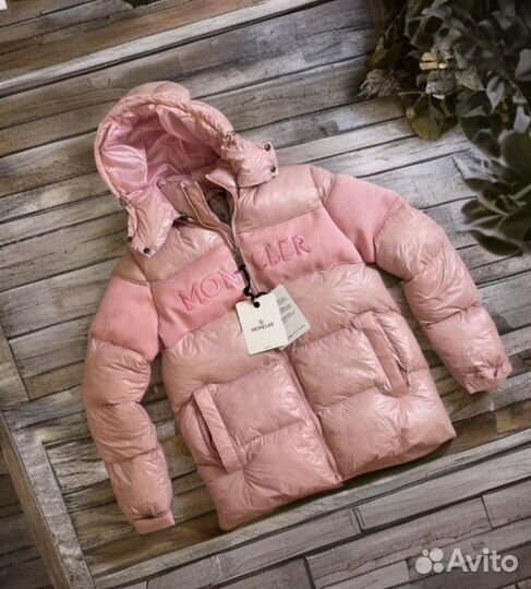 Пуховик moncler розовый с NFC